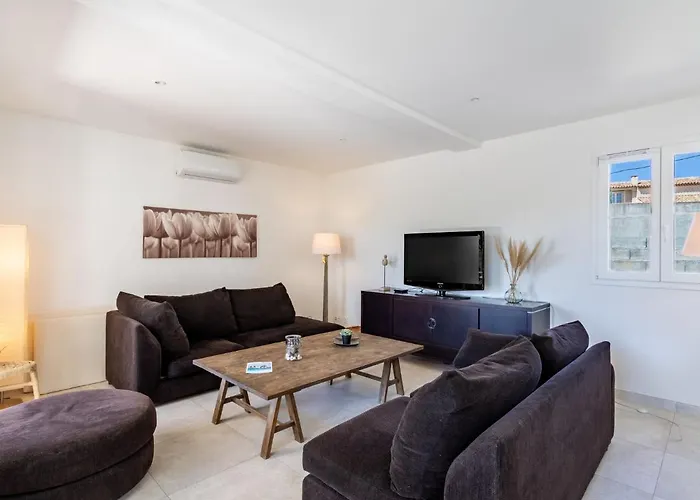 Lolile By Interhome Cogolin